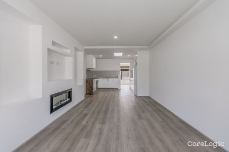 Property photo of 4 Kurrajong Way Camillo WA 6111