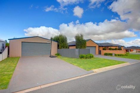 Property photo of 15 Kerry Way Invermay Park VIC 3350