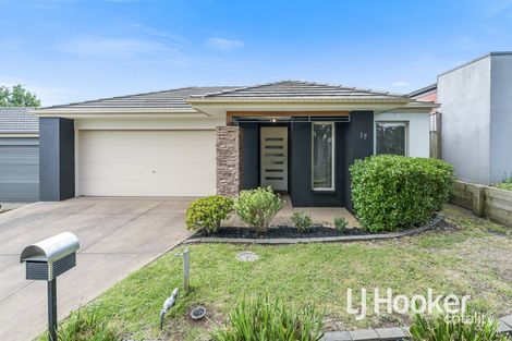 17 Kimberley Gr, Pakenham, VIC 3810