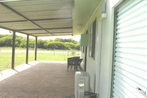 Property photo of 40 Battersby Road Green Head WA 6514