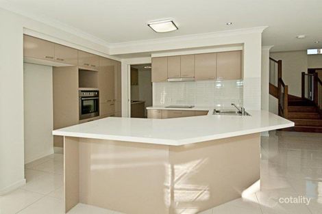 Property photo of 32 Long Island Drive Windaroo QLD 4207