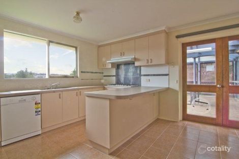 Property photo of 1 Angus Court Pakenham VIC 3810
