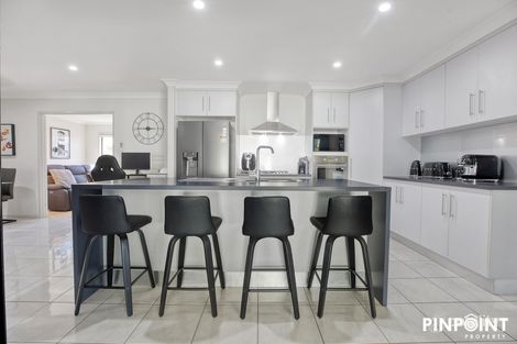 Property photo of 4 Crofton Close Rural View QLD 4740