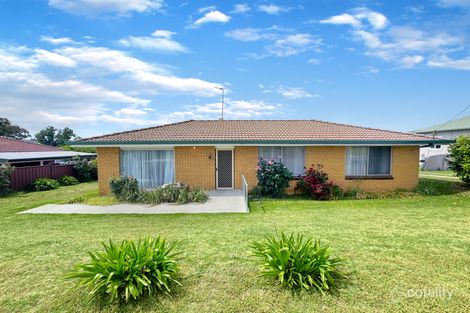 8 Bligh Ave, Uralla, NSW 2358