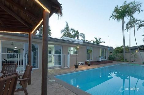 Property photo of 32 Pacific Boulevard Broadbeach Waters QLD 4218