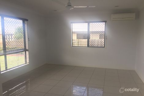 Property photo of 16 Firefly Crescent Ooralea QLD 4740