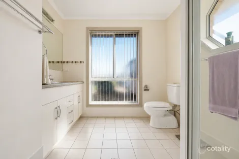 Property photo of 20 Abbott Drive Kadina SA 5554