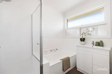 Property photo of 4 Elmstead Drive Wheelers Hill VIC 3150