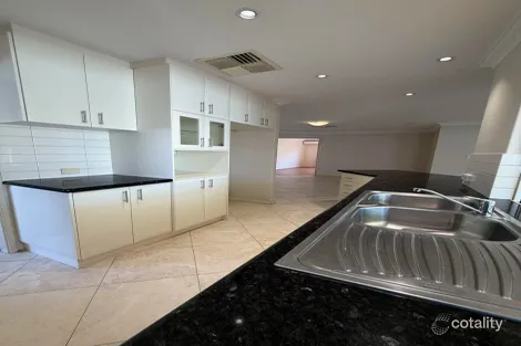 Property photo of 17 Meadowbrook Boulevard Dianella WA 6059