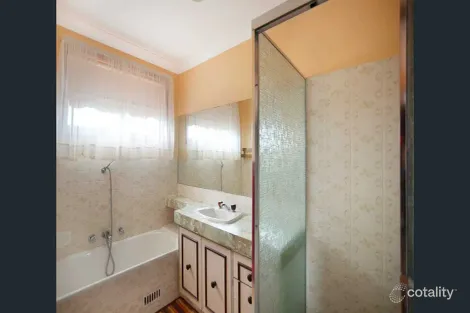 Property photo of 99 Brisbane Street Oxley Park NSW 2760