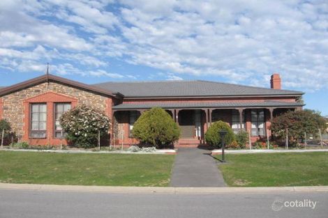 1 Trinidad Ct, West Lakes, SA 5021