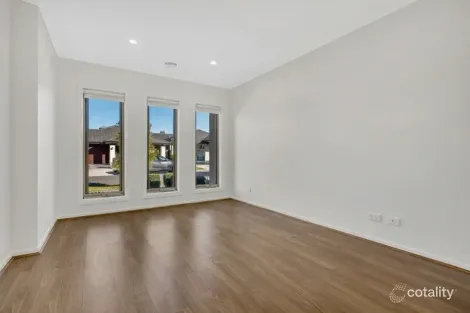 Property photo of 9 Tussock Road Craigieburn VIC 3064