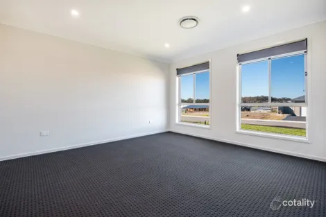 Property photo of 18 Gracilis Rise South Nowra NSW 2541