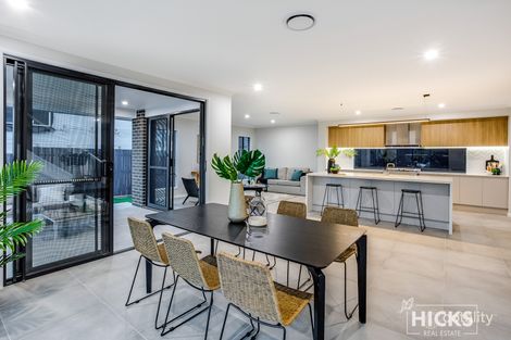 Property photo of 4 Amiable Place McDowall QLD 4053