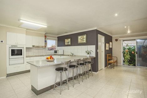 Property photo of 2 Chiltern Court Doncaster East VIC 3109