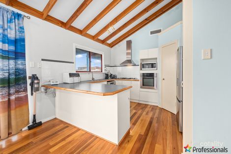 Property photo of 2 Beachcast Close Preston Beach WA 6215