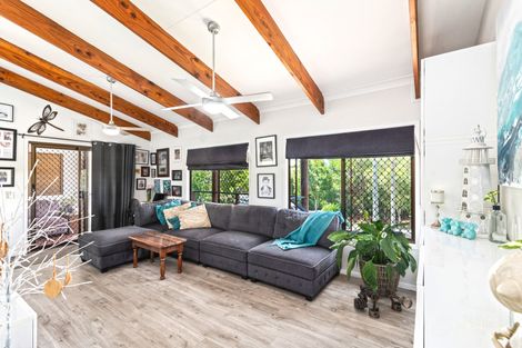 Property photo of 7 Nollamara Drive Elanora QLD 4221