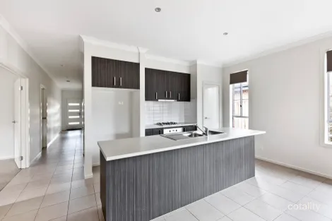 Property photo of 17 Bronte Crescent Doreen VIC 3754