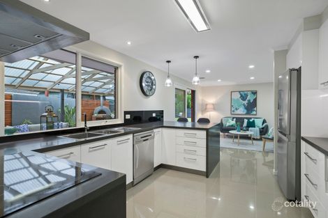 Property photo of 15 Outlook Court Ferntree Gully VIC 3156