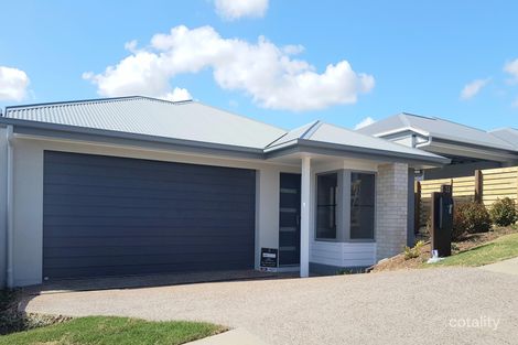 35 Lapwing Cres, Bellbird Park, QLD 4300