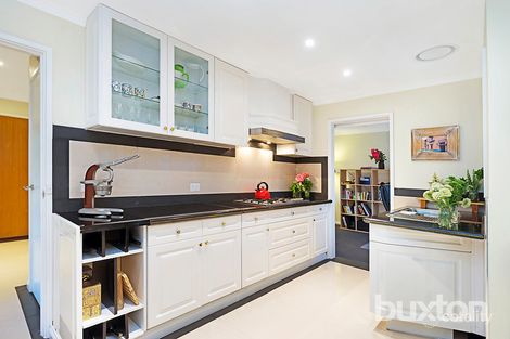 Property photo of 10 Daphne Close Aspendale Gardens VIC 3195