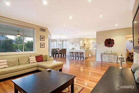 Property photo of 18 Ravenswood Rise Bella Vista NSW 2153