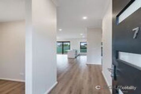 Property photo of 7/3 Crockett Avenue Craigieburn VIC 3064