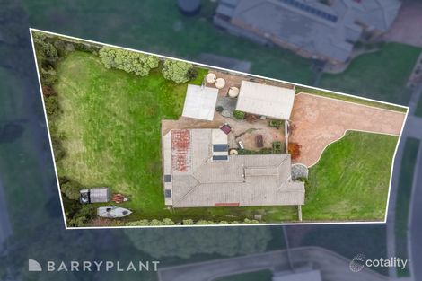 Property photo of 17 Franklin Close Wallan VIC 3756