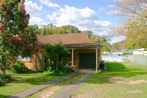 Property photo of 40 Vales Road Mannering Park NSW 2259