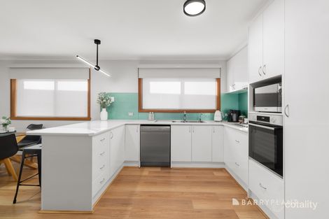 Property photo of 58 Centenary Drive Mill Park VIC 3082