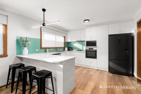 Property photo of 58 Centenary Drive Mill Park VIC 3082