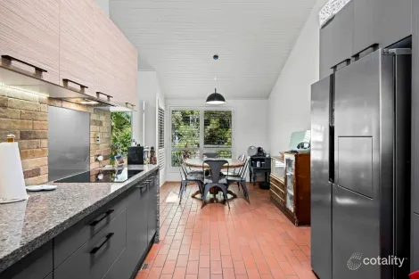 Property photo of 10 Islandview Street Barellan Point QLD 4306