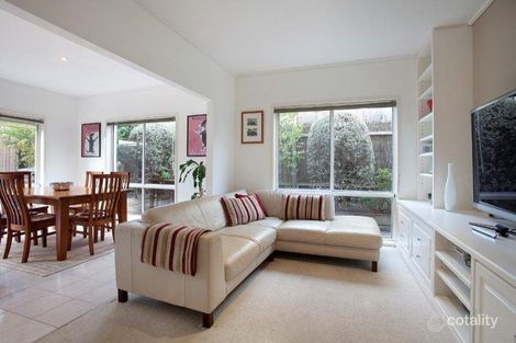 Property photo of 2/19 Howard Street Glen Iris VIC 3146