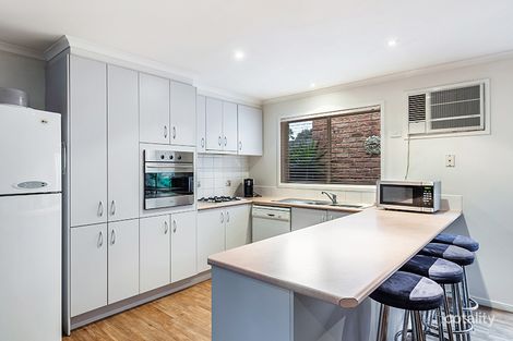 Property photo of 9 Boyd Place Mill Park VIC 3082