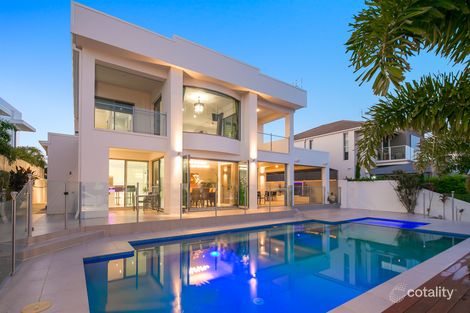 Property photo of 26 Knightsbridge Parade West Paradise Point QLD 4216