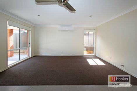 Property photo of 21 Scarborough Rise Jordan Springs NSW 2747