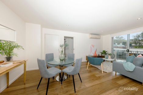 Property photo of 4/30 Pin Oak Crescent Flemington VIC 3031