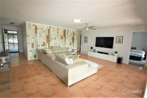 Property photo of 1/20 Stradbroke Street Biggera Waters QLD 4216
