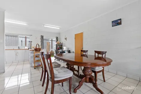 Property photo of 19 Robert Street Atherton QLD 4883