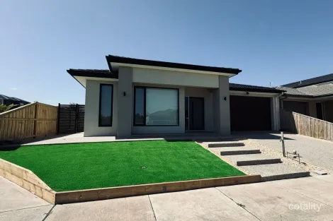 Property photo of 11 Lipizzan Crescent Taylors Lakes VIC 3038