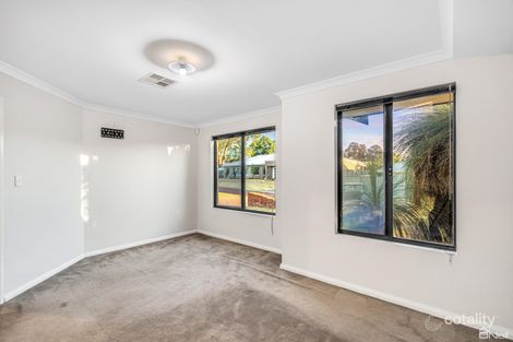 Property photo of 3 Limpet Way Byford WA 6122