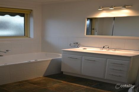Property photo of 4 Edward Street Warrnambool VIC 3280