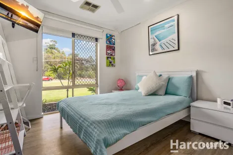 Property photo of 11 Dalton Way Greenfields WA 6210