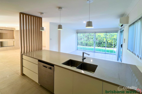 Property photo of 32 Gilruth Road Kenmore QLD 4069