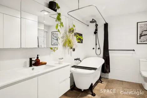 Property photo of 139 Jubilee Terrace Bardon QLD 4065