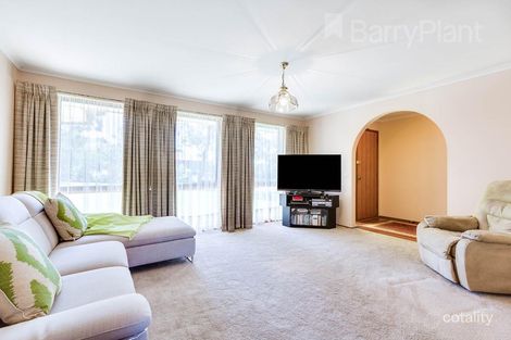 Property photo of 14 McInnes Close Sunbury VIC 3429