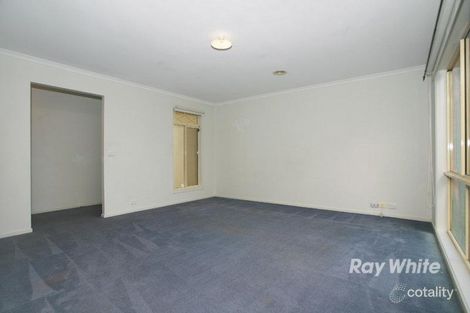 Property photo of 15 Incana Court Cranbourne West VIC 3977