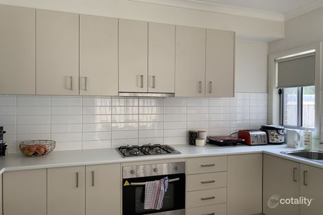 Property photo of 1/1 Georgia Crescent Werribee VIC 3030
