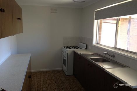 Property photo of 16 Kardinia Drive Albanvale VIC 3021