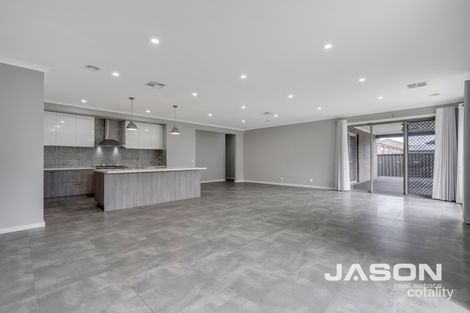 Property photo of 4 Esteem Road Craigieburn VIC 3064